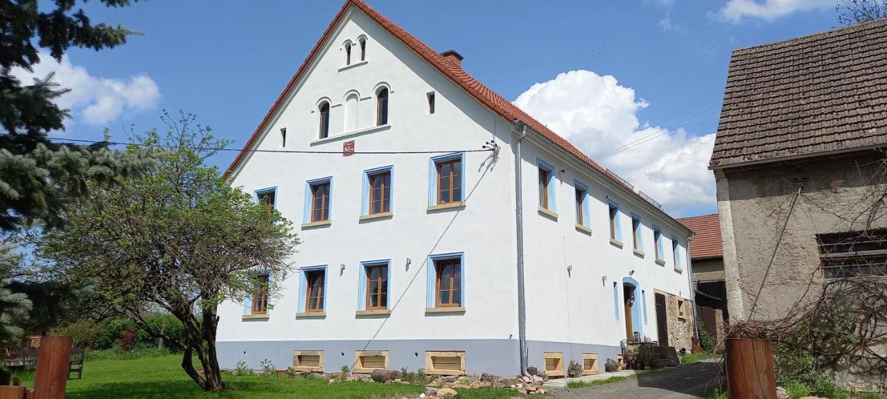 Hotel Biala Kalina Kaczawy Świerzawa Exterior foto